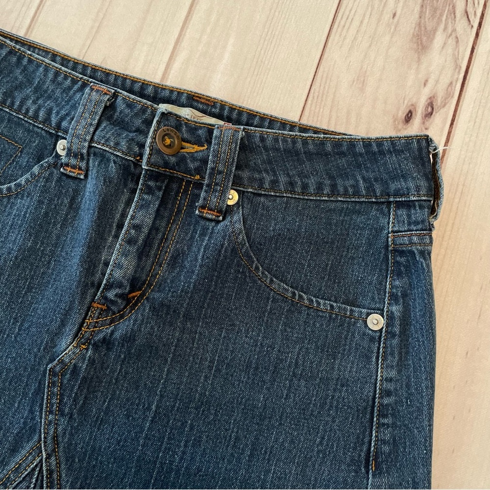 y2k Levi’s Denim Jean Skirt Size 8 Raw Edge Frayed Hem Asymmetrical Stitching - Picture 4 of 16